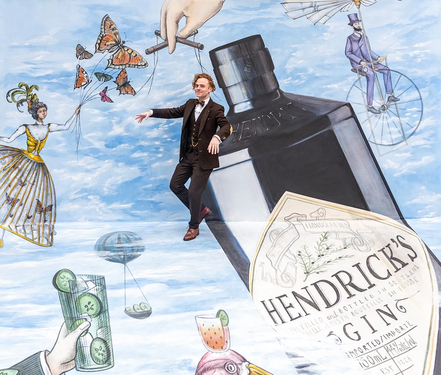 Hendrick's Gin anamorphic wall artwork brand activation Potsdamer Platz Berlin optical illusion