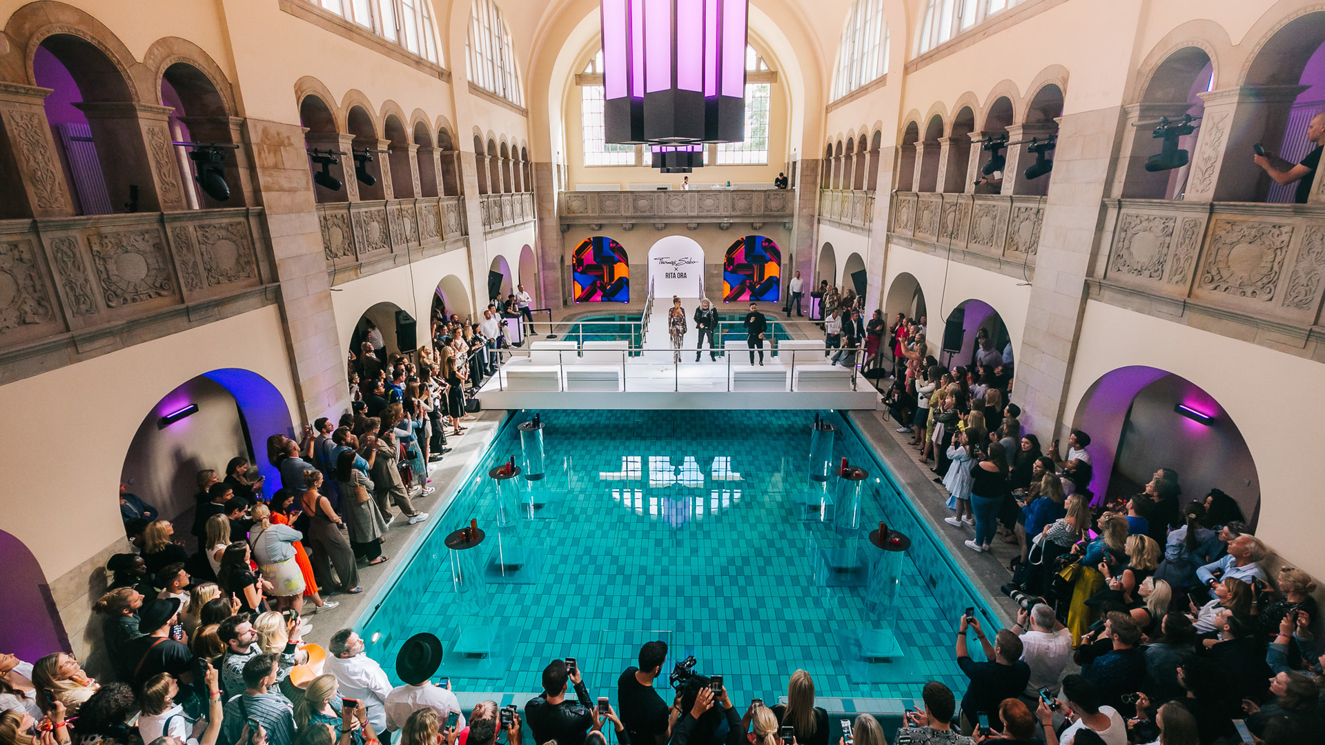 Thomas Sabo x Rita Ora: Fashion Week meets street art