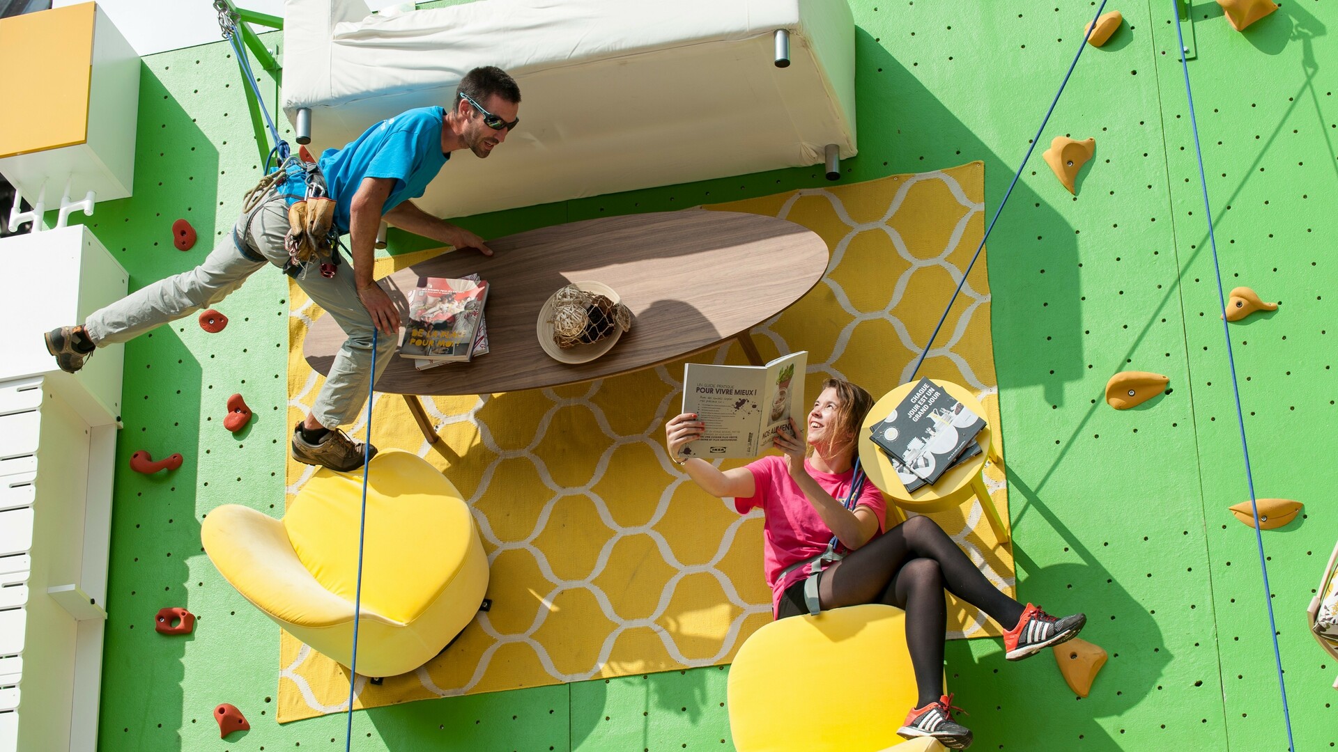 Making an interactive and memorable experience for your customers with experiential marketing.