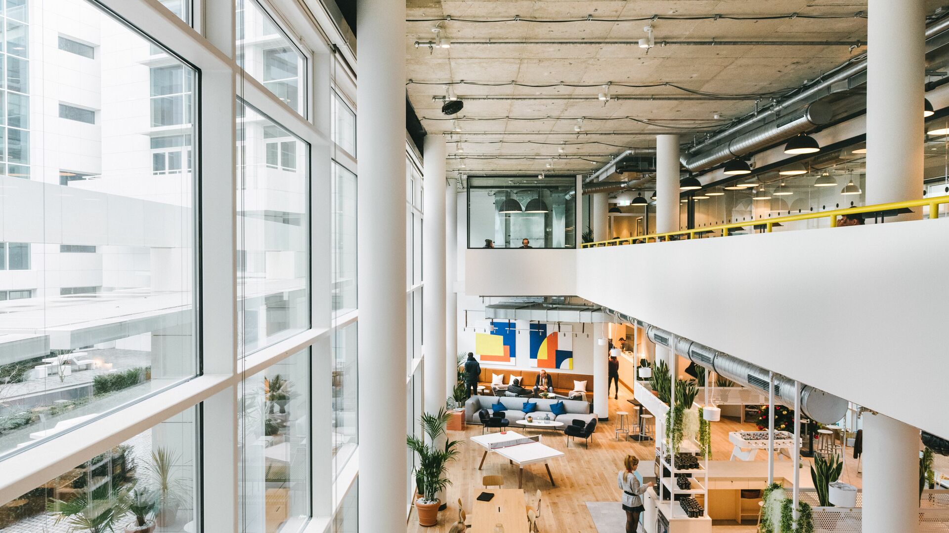 The Art of Office Mural Decoration: Revolutionizing Corporate Aesthetics